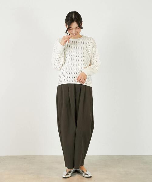 MELROSE claire(メルローズ クレール)の「【微光沢のリリヤーンケーブル透かし柄ニット】(ニット/セーター・レディース・ブルー/ホワイト/ブラウン・FREE)」の10枚目の写真