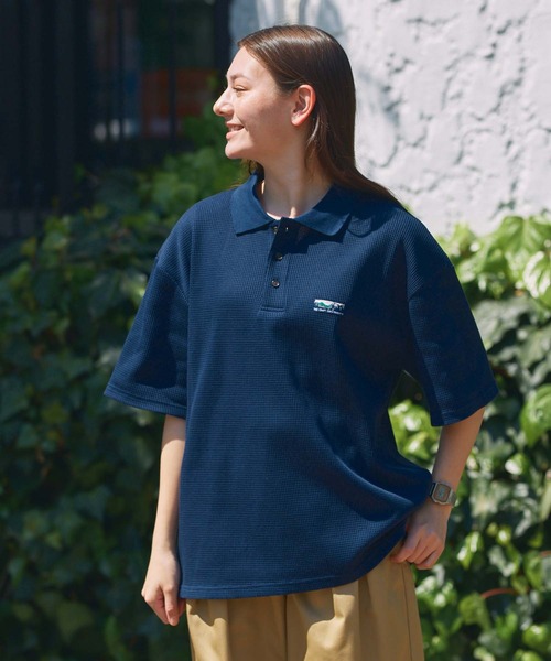 THE CRAFT CREW PRODUCTS（ザクラフトクループロダクツ）の「【UNNOTICEシリーズ】ファンクショナルファブリック ヘビーワッフル オーバーサイズ 半袖ポロシャツ / 抗菌防臭・UVカット【THE CRAFT CREW PRODUCTS】（ポロシャツ・メンズ・アッシュグレー/オフホワイト/ブラック/グレイッシュベージュ/ダークネイビー/チャコール・S/M/L）」の9枚目の写真