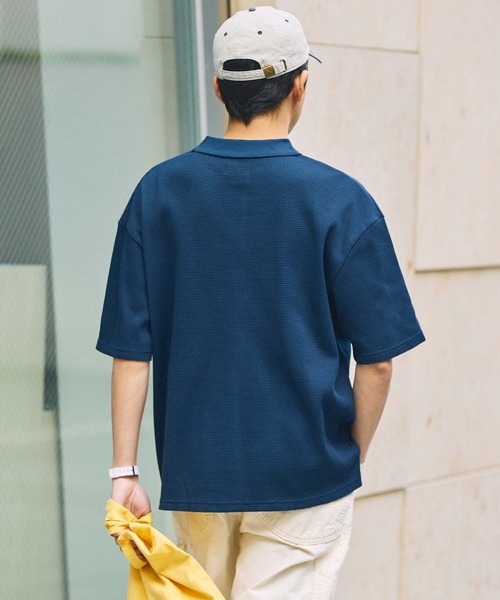 THE CRAFT CREW PRODUCTS（ザクラフトクループロダクツ）の「【UNNOTICEシリーズ】ファンクショナルファブリック ヘビーワッフル オーバーサイズ 半袖ポロシャツ / 抗菌防臭・UVカット【THE CRAFT CREW PRODUCTS】（ポロシャツ・メンズ・アッシュグレー/オフホワイト/ブラック/グレイッシュベージュ/ダークネイビー/チャコール・S/M/L）」の19枚目の写真