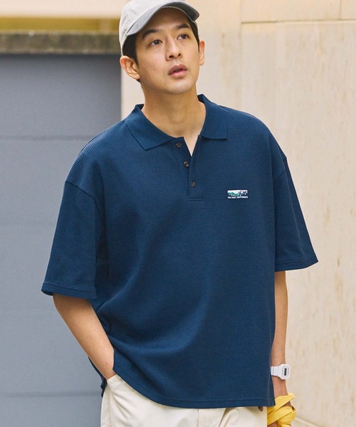 THE CRAFT CREW PRODUCTS（ザクラフトクループロダクツ）の「【UNNOTICEシリーズ】ファンクショナルファブリック ヘビーワッフル オーバーサイズ 半袖ポロシャツ / 抗菌防臭・UVカット【THE CRAFT CREW PRODUCTS】（ポロシャツ・メンズ・アッシュグレー/オフホワイト/ブラック/グレイッシュベージュ/ダークネイビー/チャコール・S/M/L）」の21枚目の写真