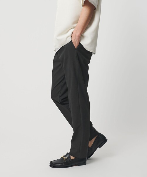 BEAUTY&YOUTH UNITED ARROWS（ビューティーアンドユースユナイテッドアローズ）の「スラブ １プリーツ イージー テーパード パンツ NO.5 ストレッチ 撥水 UVカット（その他パンツ・メンズ・ネイビー/ダークグレー/ブラック・M/XL/S/L）」の6枚目の写真