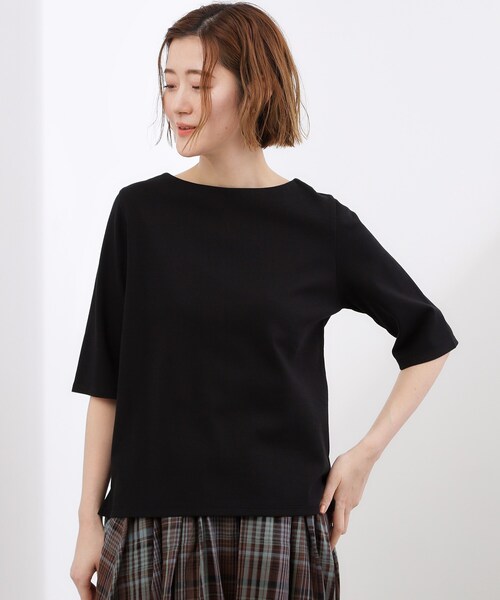 grove（グローブ）の「【二の腕カバー/すっきり見え・抗菌防臭/UVカット】きちんと素材のボートネックTシャツ（Tシャツ/カットソー・レディース・ライトグレー/ブラック/オフホワイト/ホワイト系5/ブルー系その他・02/03/01/04/05）」の14枚目の写真
