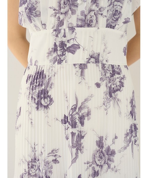 SNIDEL（スナイデル）の「【販路限定サイズあり】Sustainableプリーツプリントワンピース（ワンピース・レディース・ミント/ホワイト/ライトピンク/ダークネイビー・1/00/2/0）」の16枚目の写真