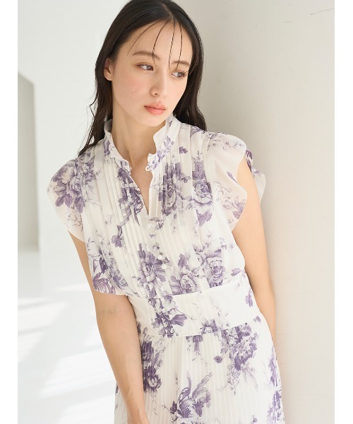 SNIDEL（スナイデル）の「【販路限定サイズあり】Sustainableプリーツプリントワンピース（ワンピース・レディース・ミント/ホワイト/ライトピンク/ダークネイビー・1/00/2/0）」の21枚目の写真