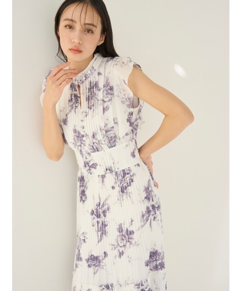 SNIDEL（スナイデル）の「【販路限定サイズあり】Sustainableプリーツプリントワンピース（ワンピース・レディース・ミント/ホワイト/ライトピンク/ダークネイビー・1/00/2/0）」の22枚目の写真