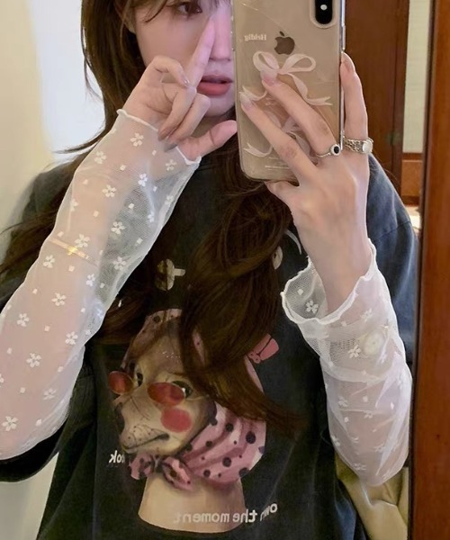 Vipoa(ヴィポア)の「小花柄チュールシアートップス(Tシャツ/カットソー・レディース・ホワイト・FREE)」の20枚目の写真