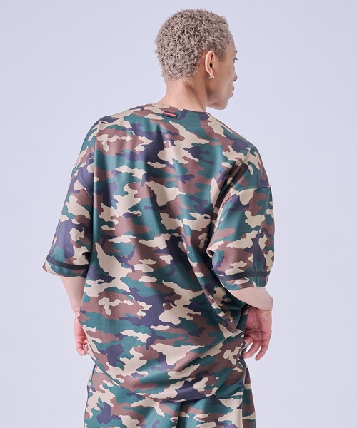FUBU( フブ)の「FUBU フブ ブランド Patch Baseball Shirts/パッチ付きベースボールシャツ(シャツ/ブラウス・メンズ・カモフラージュ/ホワイト/ブラック・XXL/XL/L/M)」の6枚目の写真