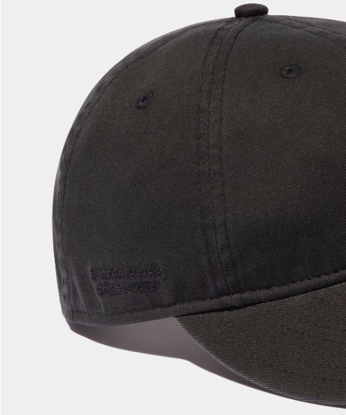 beautiful people（ビューティフルピープル）の「New Era(R) little people embroidery cap（キャップ・レディース・ベージュ/ブラック/グレー・M）」の6枚目の写真