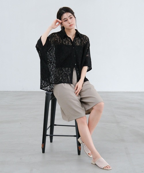 LAKOLE(ラコレ)の「レースポンチョシャツ / 663220(シャツ/ブラウス・レディース・アイボリー/ブラック/ライトブルー・FREE)」の5枚目の写真