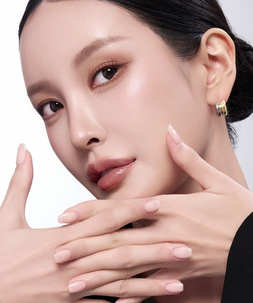 Lyvi(ライビィ)の「バイカラー / Dewy Bold Pierce-Contrast Edition / 金属アレルギー対応(ピアス(両耳用)・レディース・ゴールド系その他・FREE)」の3枚目の写真