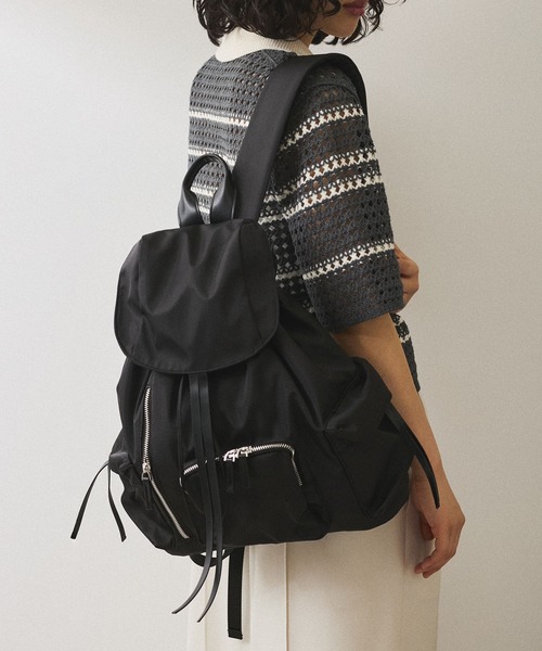 ADAM ET ROPE'（アダムエロペ）の「【WEB限定】フラップポケットリュックサック（バックパック/リュック・レディース・ブラック・FREE）」の13枚目の写真
