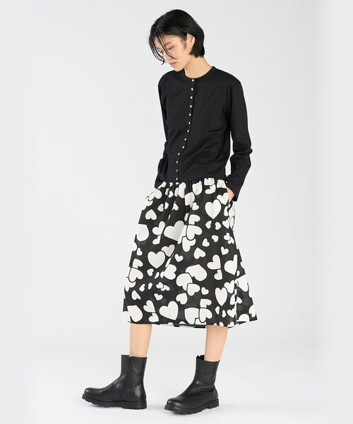 agnes b.(アニエスベー)の「オーガニックコットン 長袖 カーディガンプレッション ”Le Classique”(カーディガン/ボレロ・レディース・ブラック・3/2/1)」の5枚目の写真