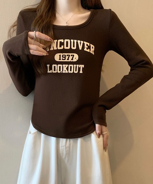 2ly2(トゥーリートゥー)の「ヴィンテージロゴ 長袖トップス(Tシャツ/カットソー・レディース・ベージュ/ボルドー/ブラウン・FREE)」の10枚目の写真