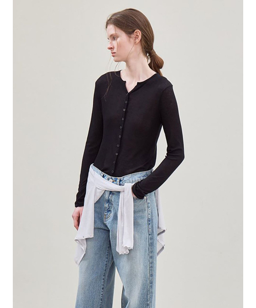 le（ル）の「v-neck ribbed button top (black)（Tシャツ/カットソー・レディース・その他・FREE）」の4枚目の写真