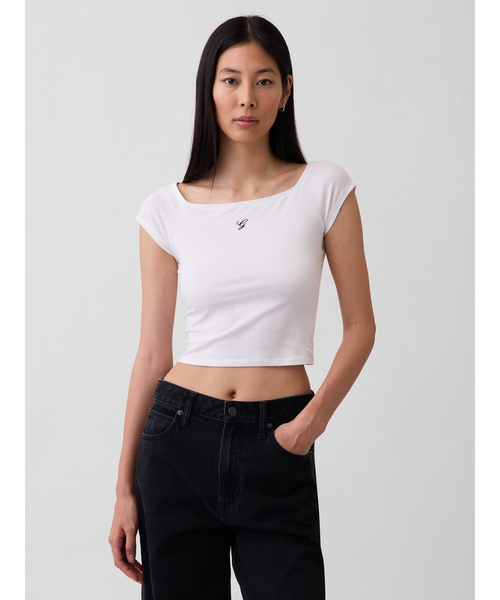 GAP(ギャップ)の「クロースニット ジャージー オフショルダー クロップドTシャツ(Tシャツ/カットソー・レディース・ホワイト/ブラック/ブラック系その他・XS/S/XL/M/L/XXS)」の1枚目の写真