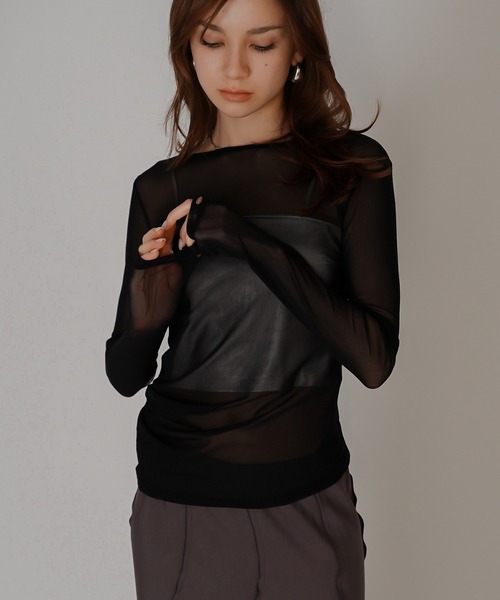 KINO THE KEI(キノザケイ)の「セカンドスキン シアー アシンメトリー トップス KINO THE KEI(Tシャツ/カットソー・レディース・ベージュ/キナリ/ブラック・フリー)」の2枚目の写真