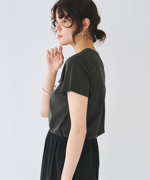 THE PAUSE（ザ ポーズ）の「＜WEB限定＞【THE PAUSE】THE PAUSEメタリックTシャツ（Tシャツ/カットソー・レディース・チャコールグレー/オフホワイト・FREE）」の15枚目の写真