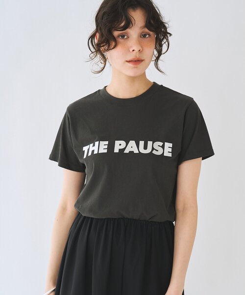THE PAUSE（ザ ポーズ）の「＜WEB限定＞【THE PAUSE】THE PAUSEメタリックTシャツ（Tシャツ/カットソー・レディース・チャコールグレー/オフホワイト・FREE）」の2枚目の写真