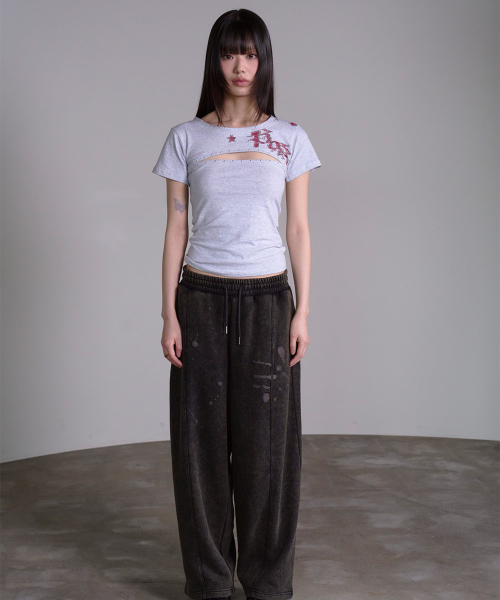 PRENDA(プレンダ)の「CUT OUT STAR STUD TEE GRAY(Tシャツ/カットソー・レディース・その他・F)」の2枚目の写真