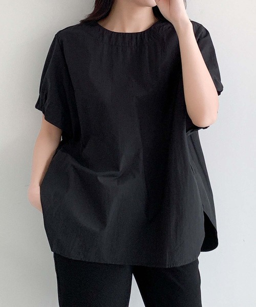 LOWO(ロワ)の「クルーネックパフスリーブポンチョシルエットゆったりブラウス(シャツ/ブラウス・レディース・ホワイト/ブラック/ブルー/イエロー・FREE)」の3枚目の写真