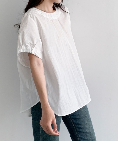 LOWO(ロワ)の「クルーネックパフスリーブポンチョシルエットゆったりブラウス(シャツ/ブラウス・レディース・ホワイト/ブラック/ブルー/イエロー・FREE)」の7枚目の写真