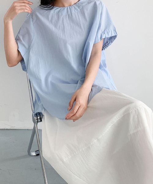 LOWO(ロワ)の「クルーネックパフスリーブポンチョシルエットゆったりブラウス(シャツ/ブラウス・レディース・ホワイト/ブラック/ブルー/イエロー・FREE)」の13枚目の写真