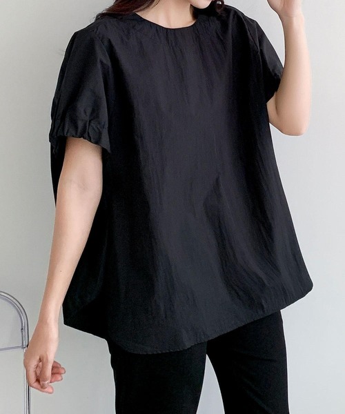 LOWO(ロワ)の「クルーネックパフスリーブポンチョシルエットゆったりブラウス(シャツ/ブラウス・レディース・ホワイト/ブラック/ブルー/イエロー・FREE)」の16枚目の写真