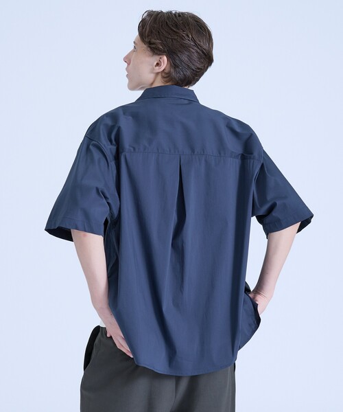 ABAHOUSE（アバハウス）の「ストレッチコットン レギュラーカラー リラックス半袖シャツ / オーバーサイズ（シャツ/ブラウス・メンズ・イエロー系その他/グリーン系その他/ブルー/ネイビー/ホワイト・48/46/44）」の16枚目の写真