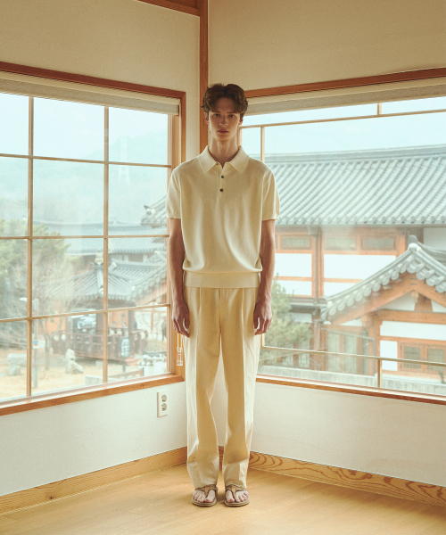 BELLIEF(ベリーフ)の「Essential Linen Cotton Twill Adjust 2-Pleated Relaxed Chino (Ecru)(その他パンツ・メンズ・その他・LARGE/X-LARGE/MEDIUM)」の2枚目の写真