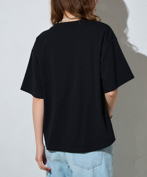 TRIANGLE PALETTE(トライアングルパレット)の「五分袖 アーチロゴ ワイドTシャツ / スーパーストレッチ 半袖T(Tシャツ/カットソー・レディース・ホワイト/グレイッシュベージュ/ブラック/ホワイト系その他・FREE)」の9枚目の写真