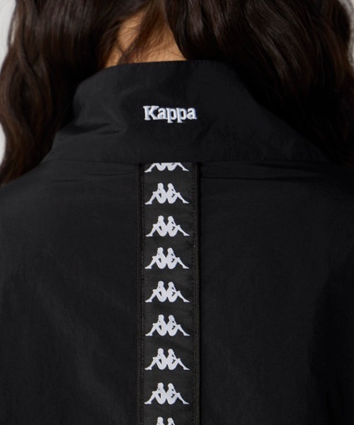 Kappa(カッパ)の「【Kappa/カッパ】バンダナイロントラックジャケット ユニセックス(ナイロンジャケット・メンズ・カーキ/ブラック・MEDIUM/SMALL/LARGE)」の4枚目の写真