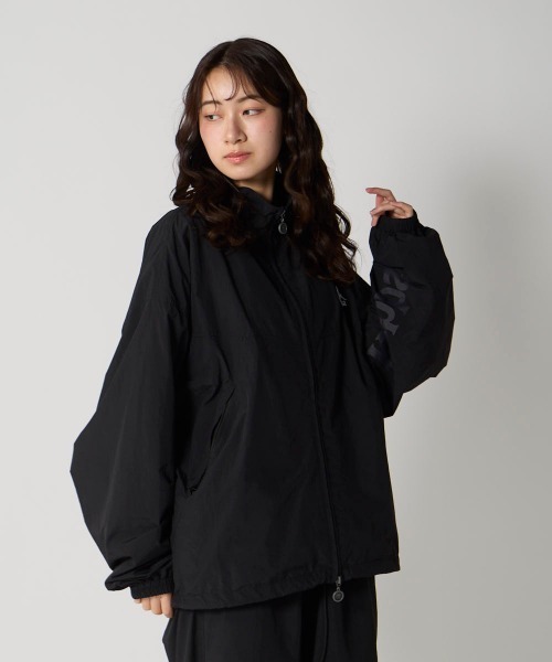 Kappa(カッパ)の「【Kappa/カッパ】バンダナイロントラックジャケット ユニセックス(ナイロンジャケット・メンズ・カーキ/ブラック・MEDIUM/SMALL/LARGE)」の6枚目の写真