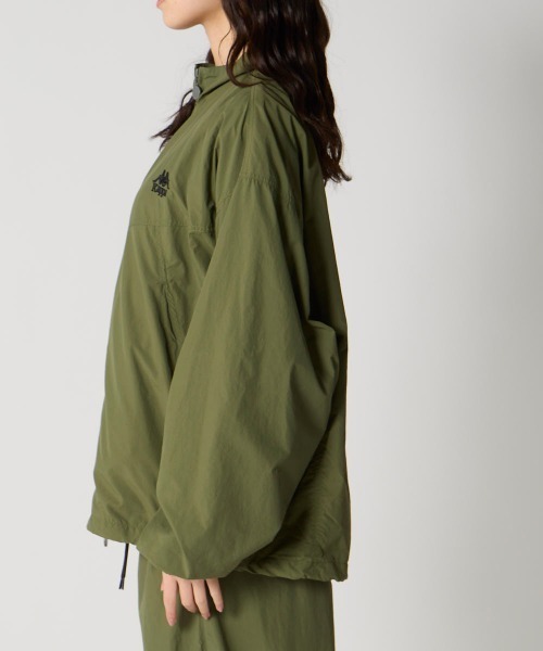 Kappa(カッパ)の「【Kappa/カッパ】バンダナイロントラックジャケット ユニセックス(ナイロンジャケット・メンズ・カーキ/ブラック・MEDIUM/SMALL/LARGE)」の14枚目の写真
