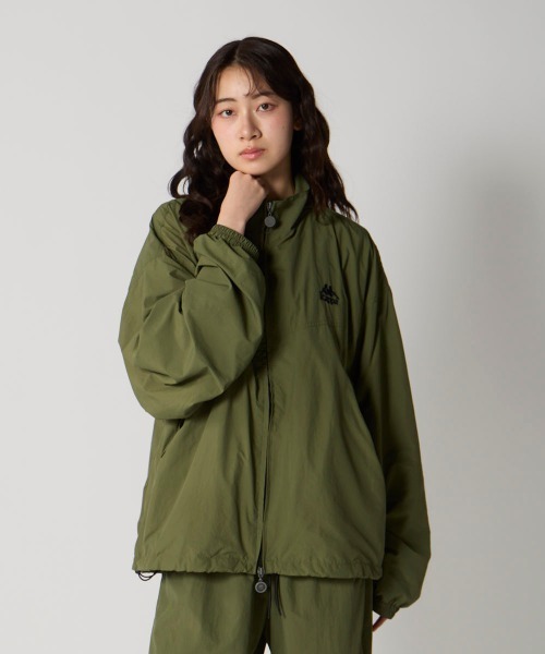 Kappa(カッパ)の「【Kappa/カッパ】バンダナイロントラックジャケット ユニセックス(ナイロンジャケット・メンズ・カーキ/ブラック・MEDIUM/SMALL/LARGE)」の17枚目の写真