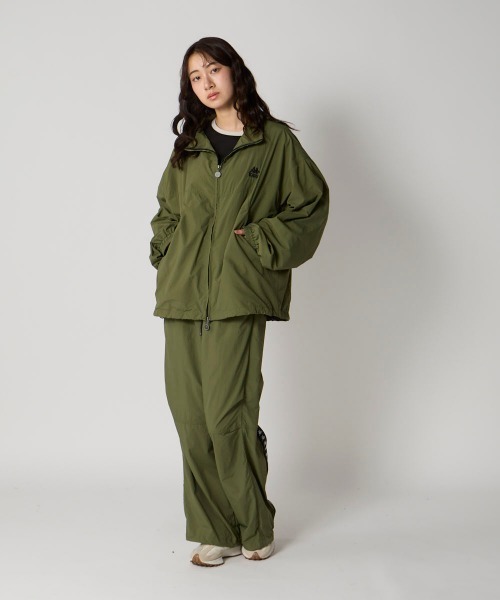 Kappa(カッパ)の「【Kappa/カッパ】バンダナイロントラックジャケット ユニセックス(ナイロンジャケット・メンズ・カーキ/ブラック・MEDIUM/SMALL/LARGE)」の22枚目の写真