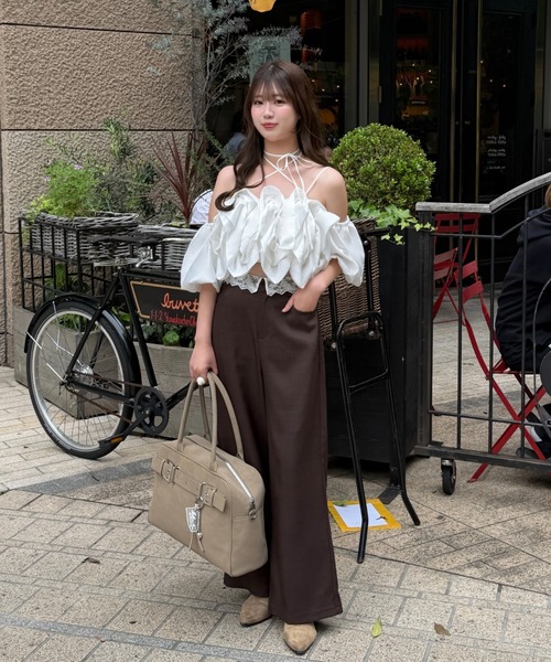 mellowneon(メロウネオン)の「マルチウェイサテンフリルボリュームブラウス(シャツ/ブラウス・レディース・ブラウン/ブルーグレー/ホワイト/ピンク・FREE)」の13枚目の写真