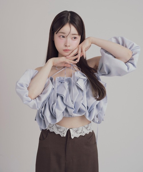 mellowneon(メロウネオン)の「マルチウェイサテンフリルボリュームブラウス(シャツ/ブラウス・レディース・ブラウン/ブルーグレー/ホワイト/ピンク・FREE)」の16枚目の写真
