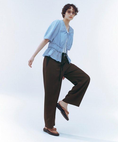 ADAM ET ROPE'(アダムエロペ)の「レイヤードリラックスパンツ/接触冷感(その他パンツ・レディース・ベージュ系その他/ダークブラウン・38/36)」の12枚目の写真