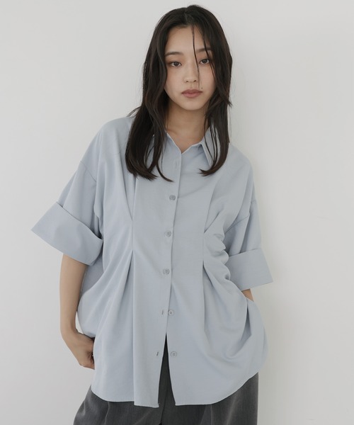 hellam(へラム)の「ウエストタックハーフスリーブシャツ(シャツ/ブラウス・レディース・チャコール/イエロー/ブルー/アイボリー/ブラウン・FREE)」の11枚目の写真