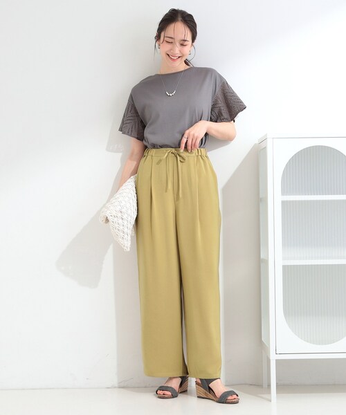 SHOO・LA・RUE（シューラルー）の「【洗濯機可/S-LL】すっきり楽ちん とろみイージーワイドパンツ（その他パンツ・レディース・ブラウン系/イエロー/ブラック/ブルー系その他・01/03/02/04）」の21枚目の写真
