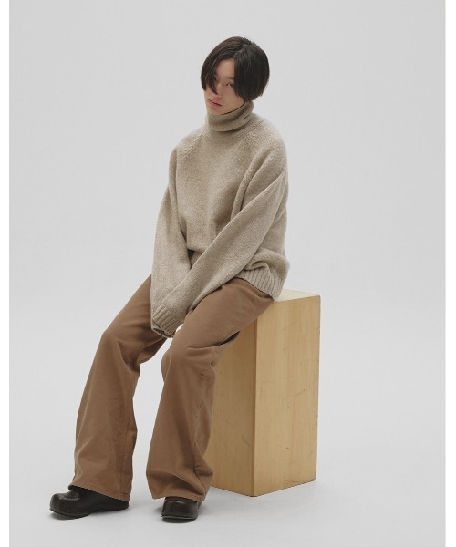 TODAYFUL(トゥデイフル)の「Wool 100% Turtle Knit(ニット/セーター・レディース・ブラック/チャコールグレー/ナチュラル/ダークブラウン・FREE)」の8枚目の写真