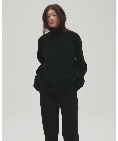 TODAYFUL(トゥデイフル)の「Wool 100% Turtle Knit(ニット/セーター・レディース・ブラック/チャコールグレー/ナチュラル/ダークブラウン・FREE)」の10枚目の写真