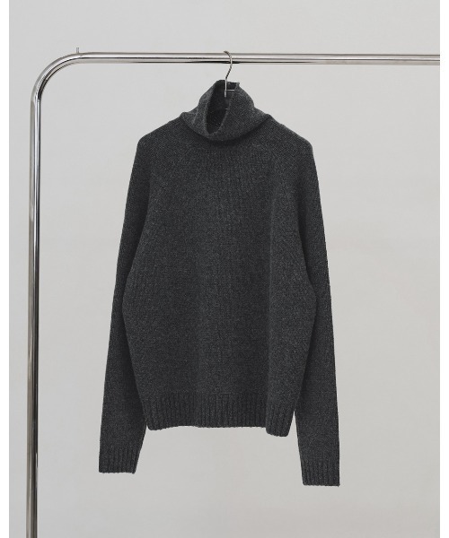TODAYFUL(トゥデイフル)の「Wool 100% Turtle Knit(ニット/セーター・レディース・ブラック/チャコールグレー/ナチュラル/ダークブラウン・FREE)」の14枚目の写真