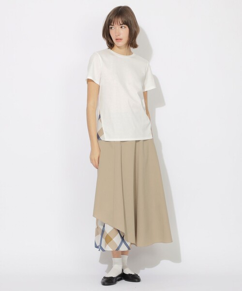 BLUE LABEL CRESTBRIDGE(ブルーレーベルクレストブリッジ)の「イレギュラーヘムフレアスカート(スカート・レディース・ブラック/ベージュ系その他・M)」の11枚目の写真