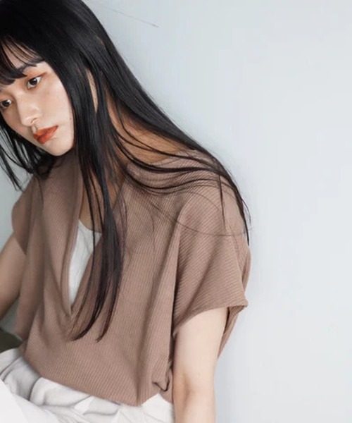 merrylatte(メリーラテ)の「キーネックワッフルトップス【IROHANI】(Tシャツ/カットソー・レディース・ブラウン・FREE)」の2枚目の写真