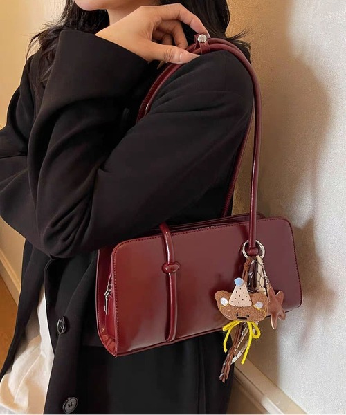 LA VORAGINE（ラ ヴォラジネ）の「[2WAY/肩紐付] PUレザーバゲットショルダーバッグ チャームなし（ショルダーバッグ・レディース・A/Black/Wine/BROWN・FREE）」の16枚目の写真