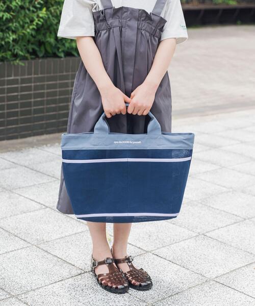 URBAN RESEARCH DOORS(アーバンリサーチドアーズ)の「メッシュトートバッグ(KIDS)(その他小物・キッズ・ブルー系その他/グレー系その他・ONE)」の10枚目の写真