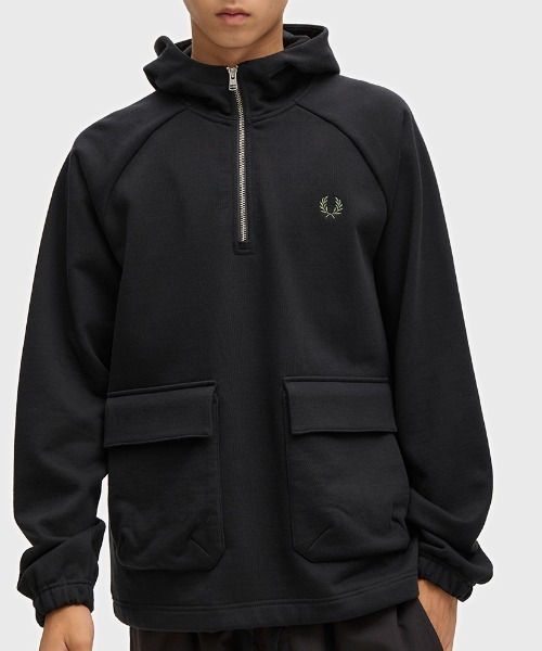 FRED PERRY（フレッドペリー）の「【先行予約受付中】Hooded Smock Sweatshirt／フードスモックスウェット（スウェット・メンズ・ブラック・S/M/L）」の10枚目の写真