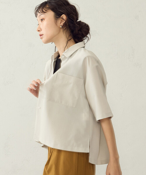 COMME CA ISM(コムサイズム)の「麻調ポリエステル クロップドシャツ(シャツ/ブラウス・レディース・サックスブルー/ベージュ/チャコール・FREE)」の7枚目の写真
