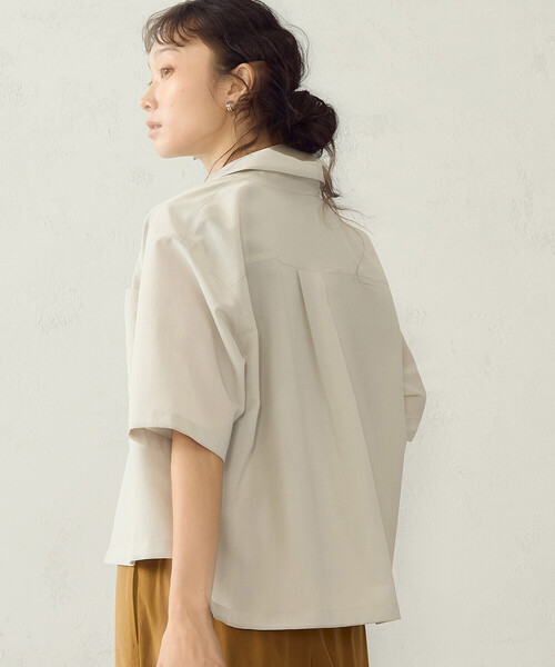 COMME CA ISM(コムサイズム)の「麻調ポリエステル クロップドシャツ(シャツ/ブラウス・レディース・サックスブルー/ベージュ/チャコール・FREE)」の8枚目の写真